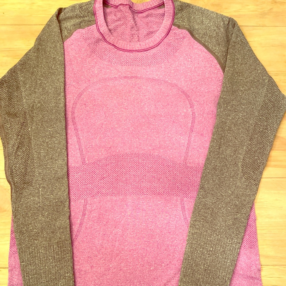 Lululemon seedless long sleeve running shirt